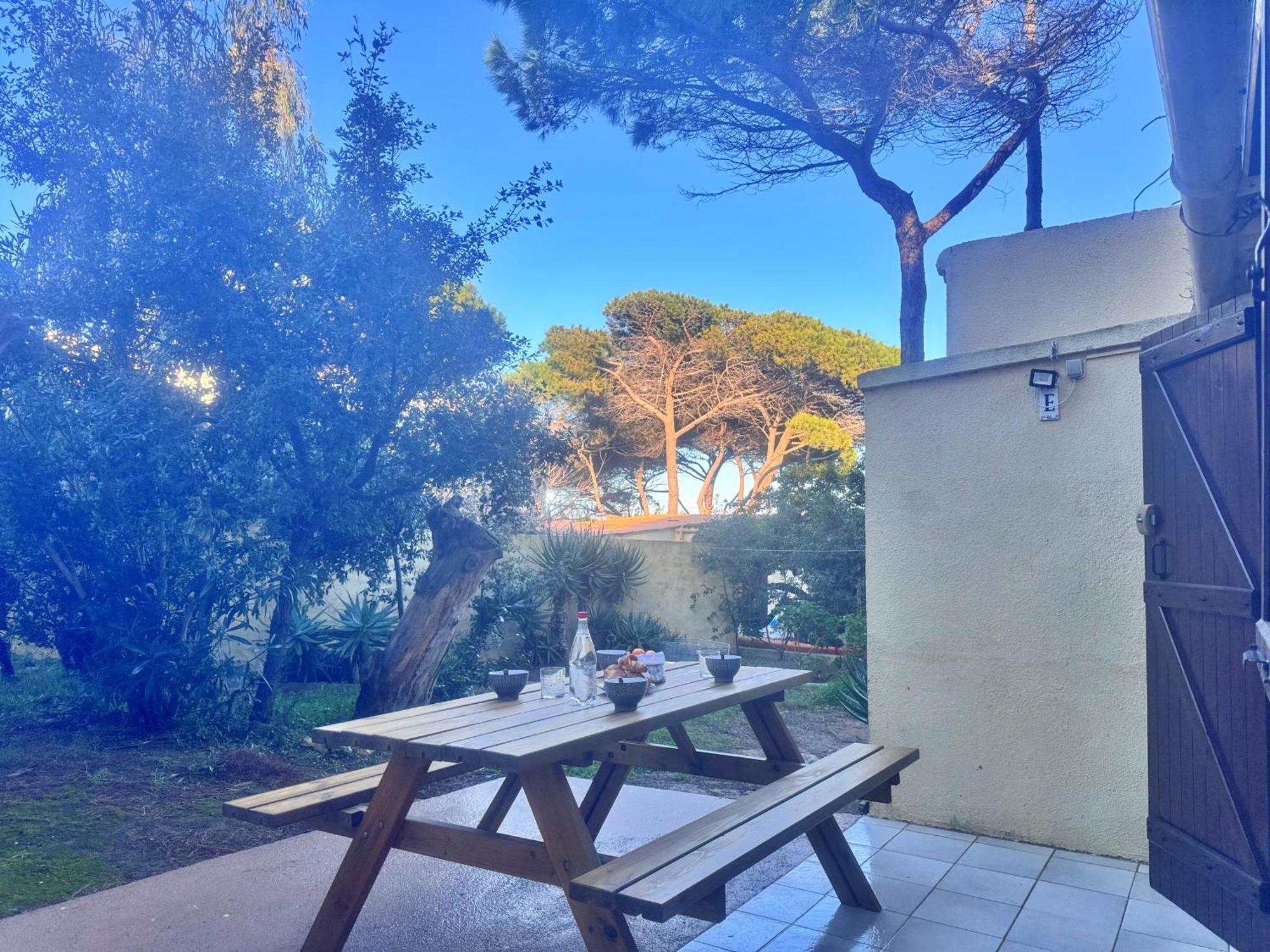 Les Pieds Dans L'Eau T2 E Apartment Calvi  Ngoại thất bức ảnh